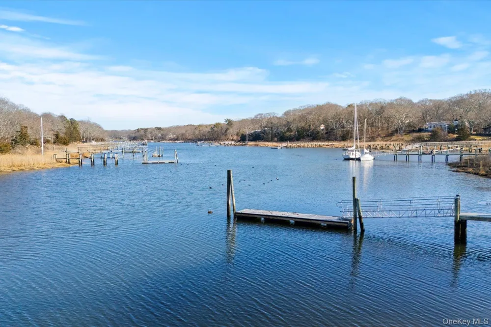 2590 Cox Neck Road Mattituck, NY 11952