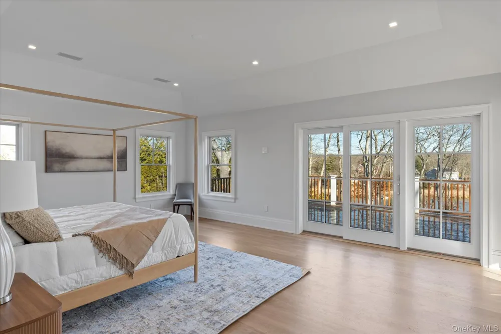 2590 Cox Neck Road Mattituck, NY 11952