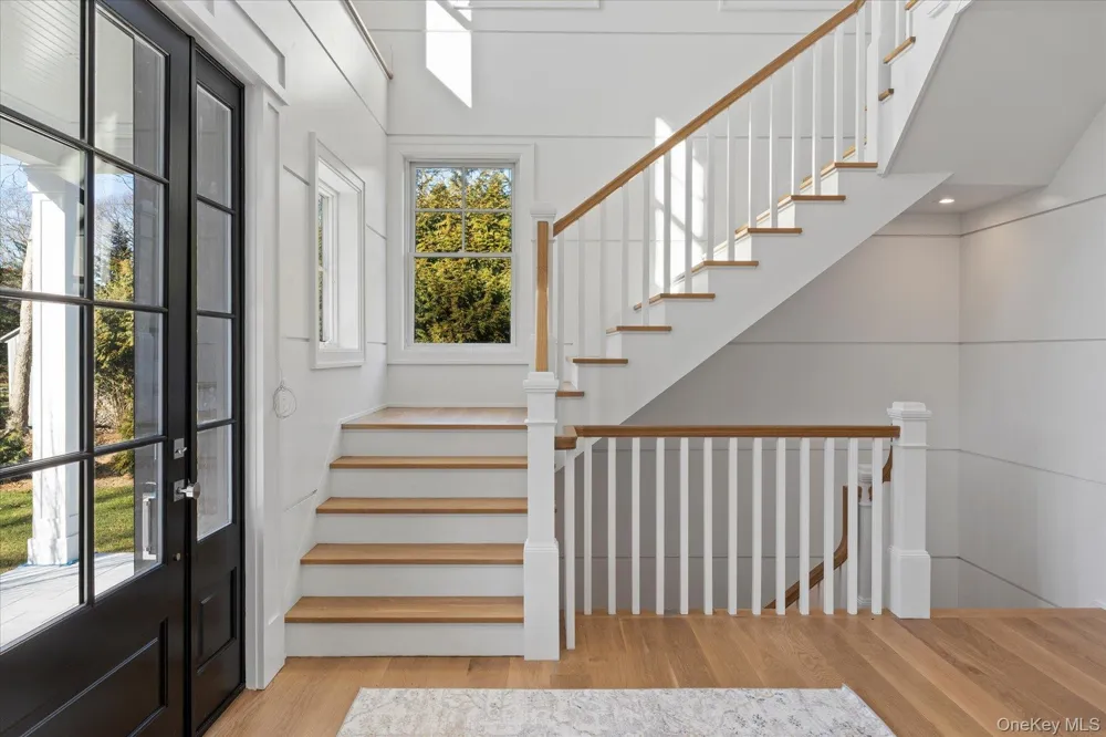 2590 Cox Neck Road Mattituck, NY 11952