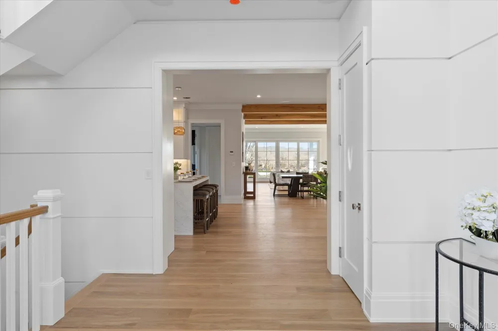 2590 Cox Neck Road Mattituck, NY 11952