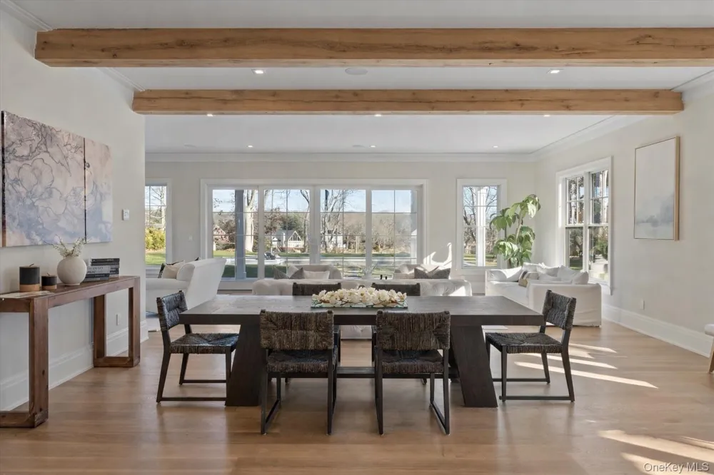 2590 Cox Neck Road Mattituck, NY 11952