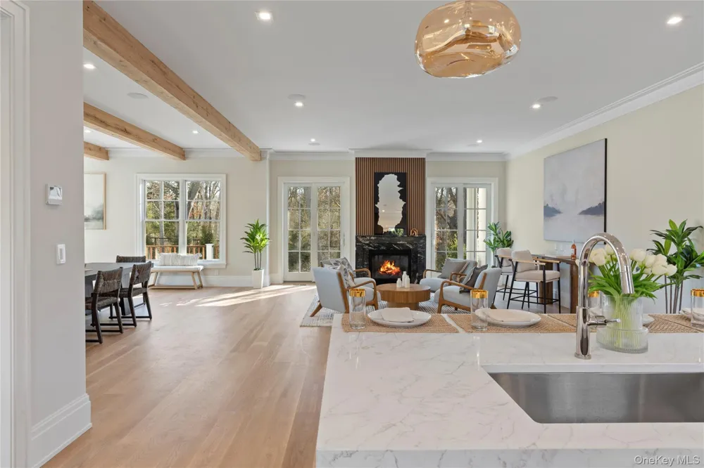 2590 Cox Neck Road Mattituck, NY 11952