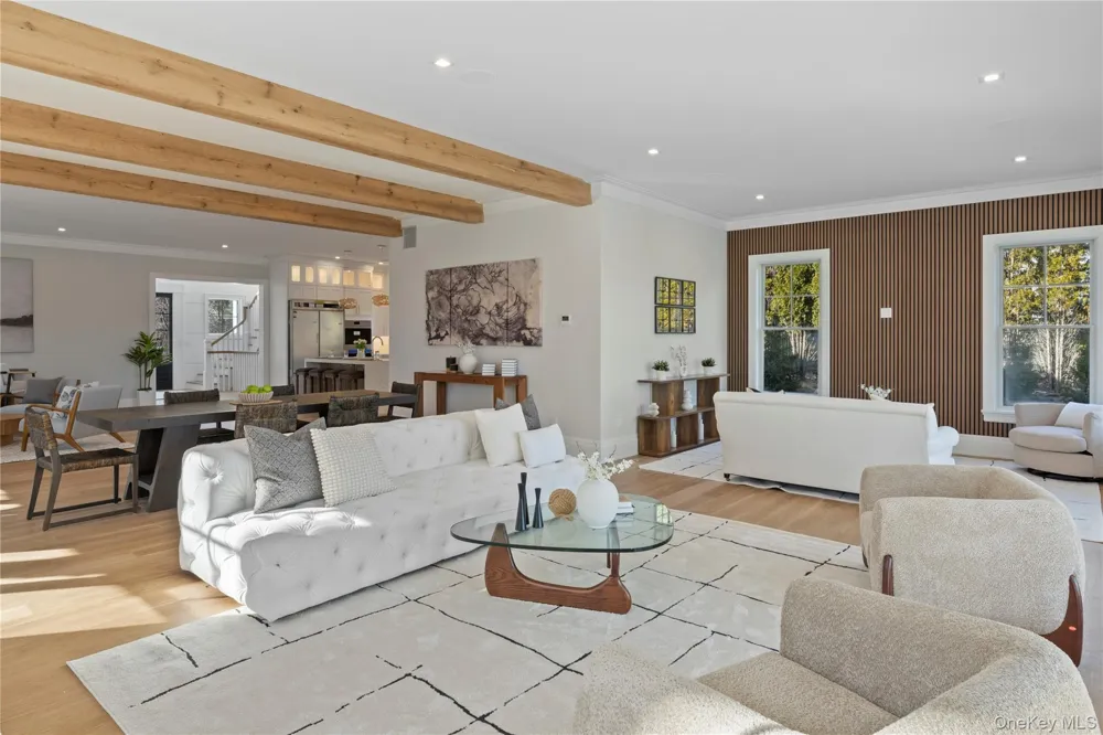 2590 Cox Neck Road Mattituck, NY 11952
