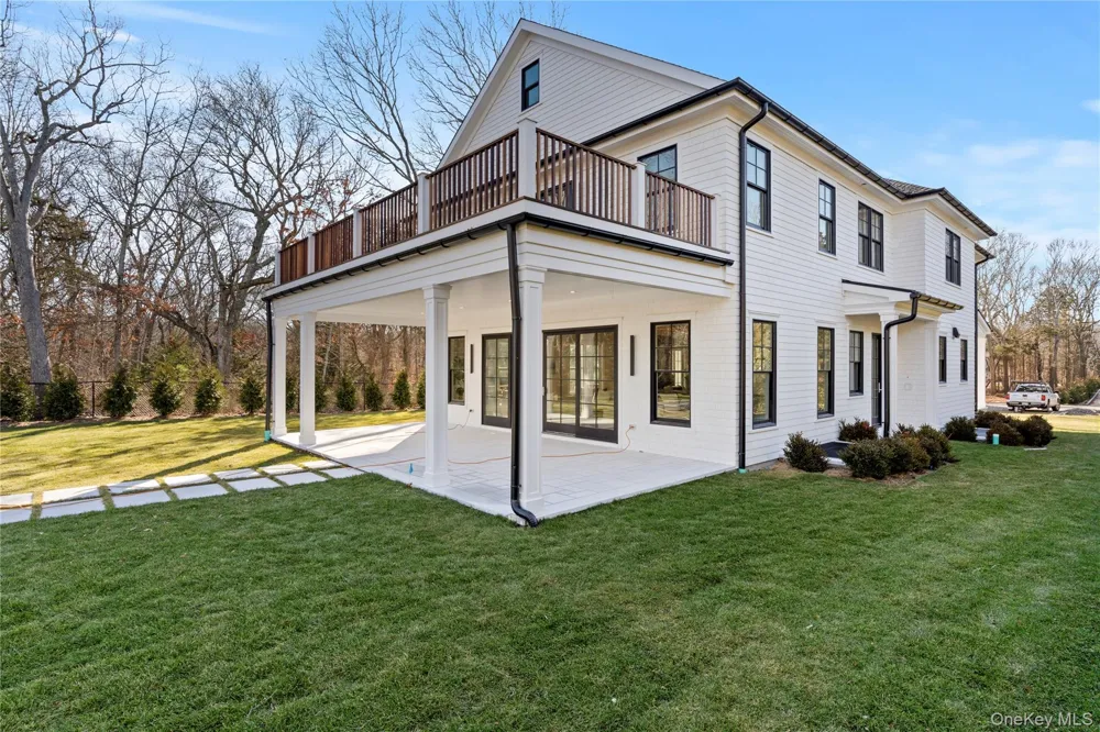2590 Cox Neck Road Mattituck, NY 11952