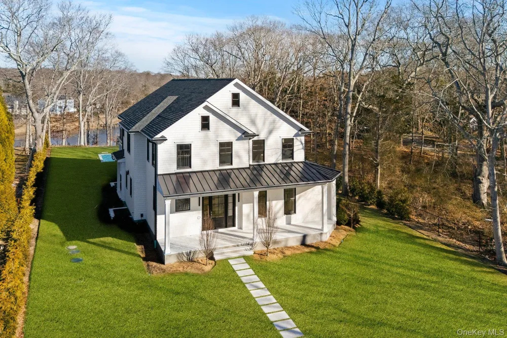 2590 Cox Neck Road Mattituck, NY 11952