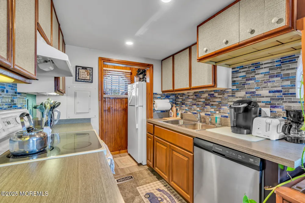 206 24th Avenue Seaside Park, NJ 08752