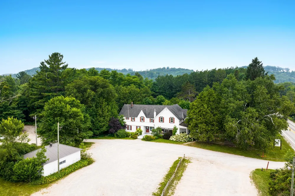 149 E Harbor Highway Cleveland Township, MI 49664