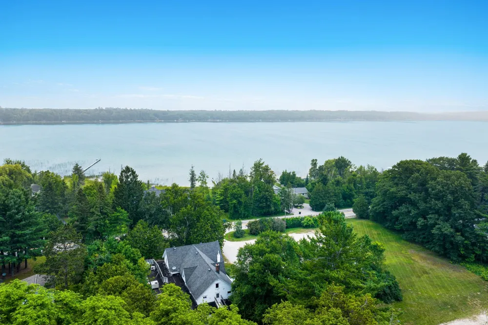 149 E Harbor Highway Cleveland Township, MI 49664