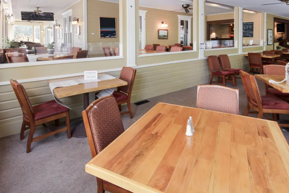 149 E Harbor Highway Cleveland Township, MI 49664