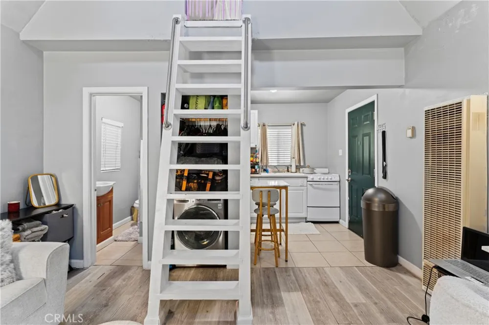 1286 Lovers Lane Rimforest, CA 92378