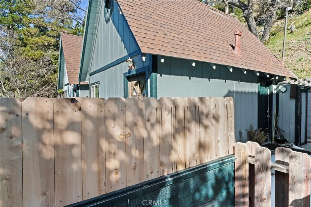1286 Lovers Lane Rimforest, CA 92378