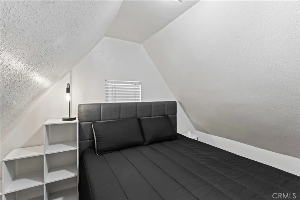 1286 Lovers Lane Rimforest, CA 92378