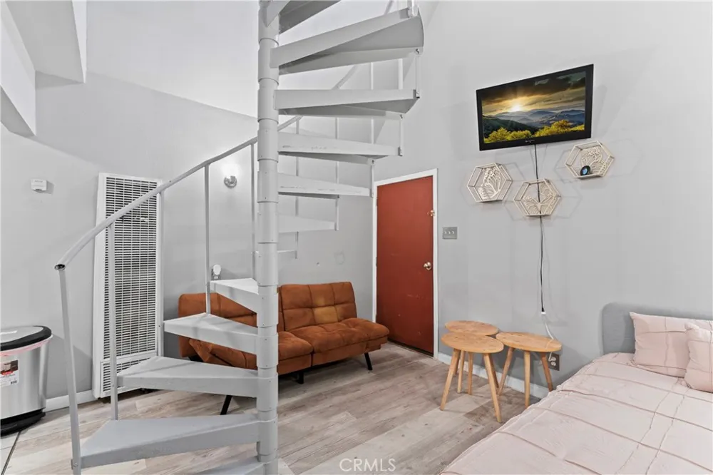 1286 Lovers Lane Rimforest, CA 92378