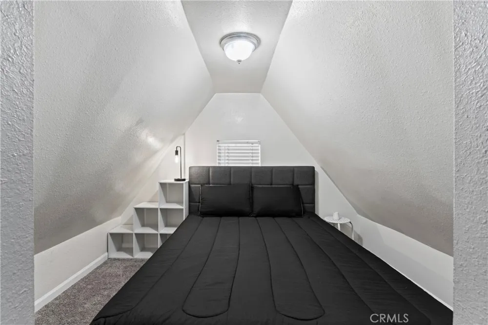 1286 Lovers Lane Rimforest, CA 92378