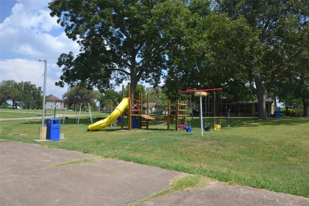 445 Carolcrest Lane #112 Livingston, TX 77351