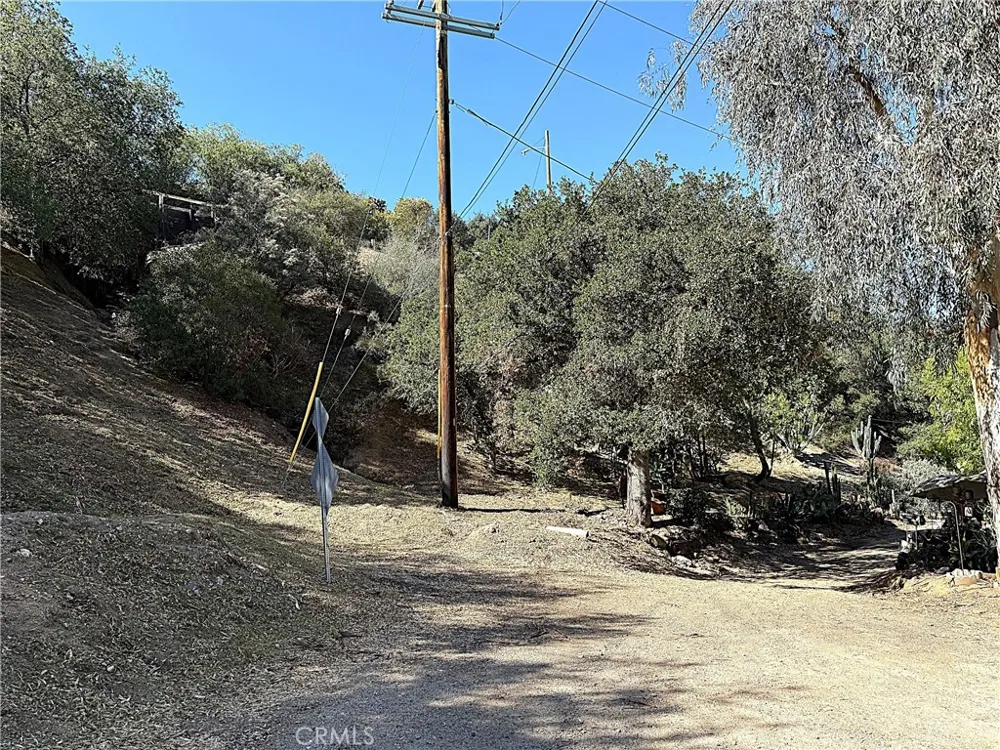 High Cliff Trail Tujunga, CA 91042