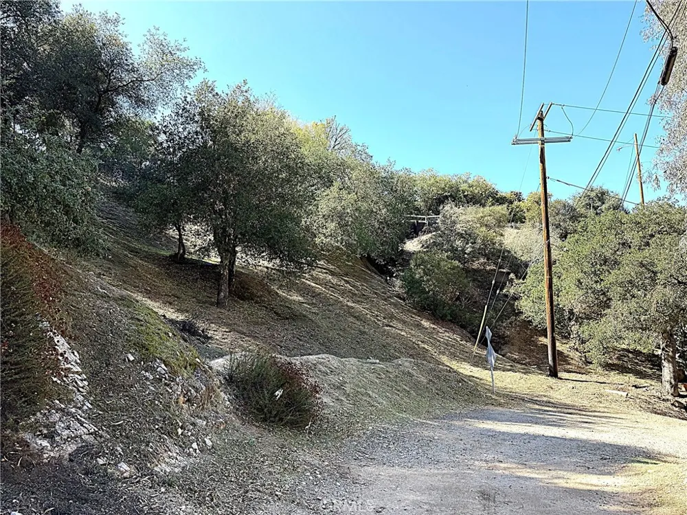 High Cliff Trail Tujunga, CA 91042