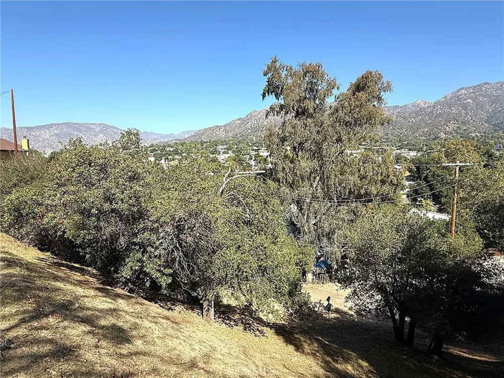High Cliff Trail Tujunga, CA 91042