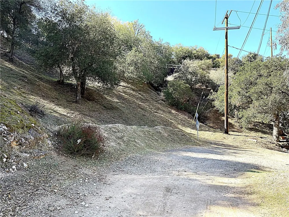High Cliff Trail Tujunga, CA 91042