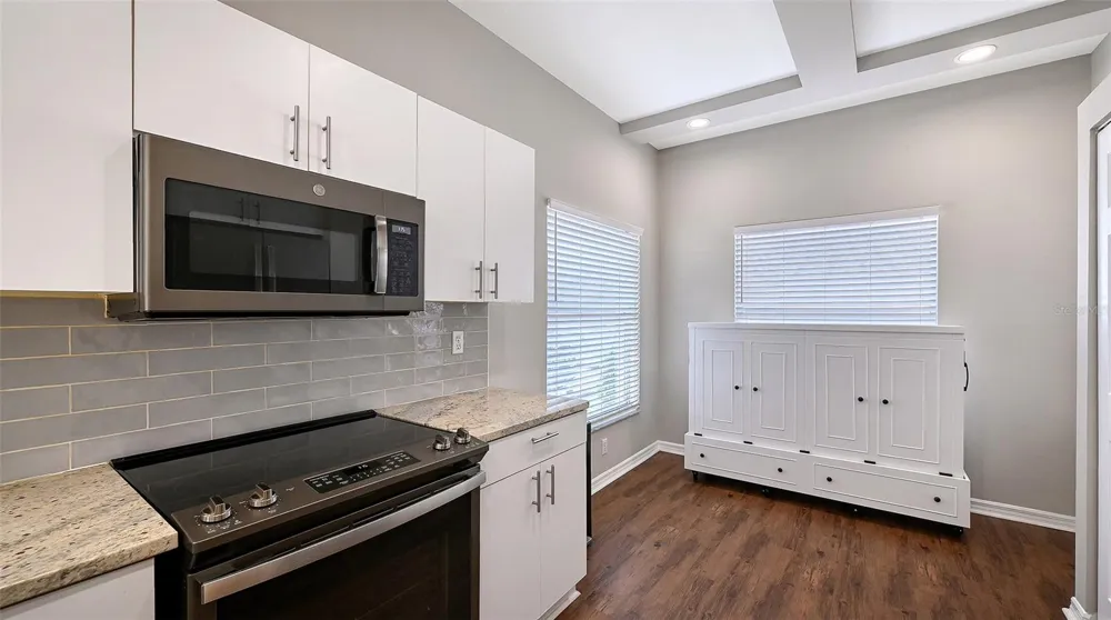 4207 CADDIE DRIVE E #104 Bradenton, FL 34203