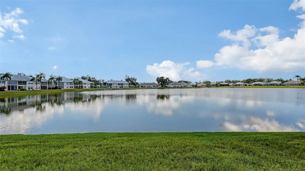 4207 CADDIE DRIVE E #104 Bradenton, FL 34203