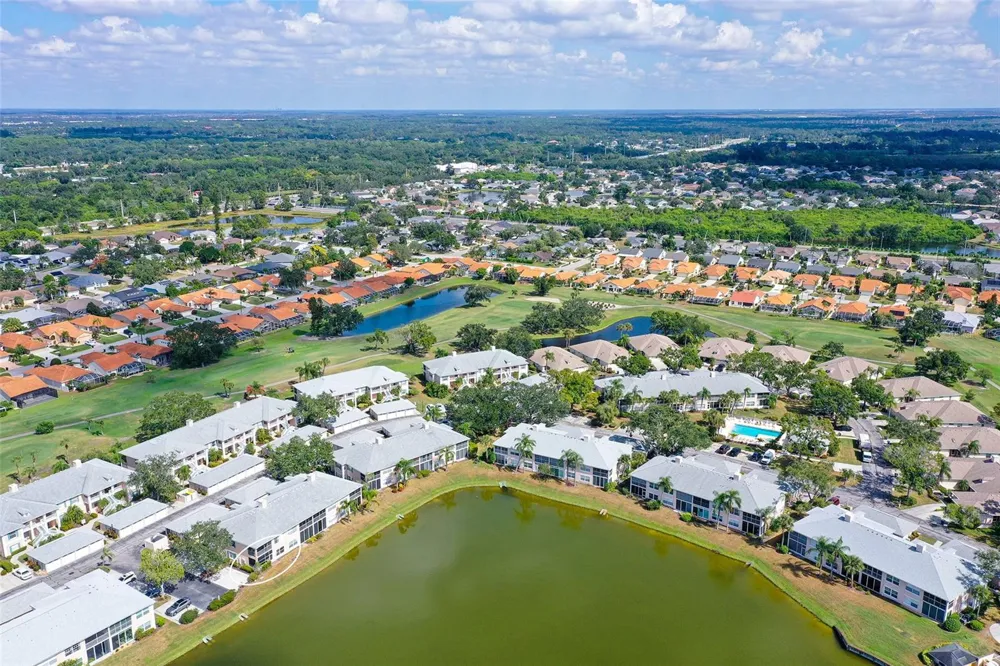 4207 CADDIE DRIVE E #104 Bradenton, FL 34203