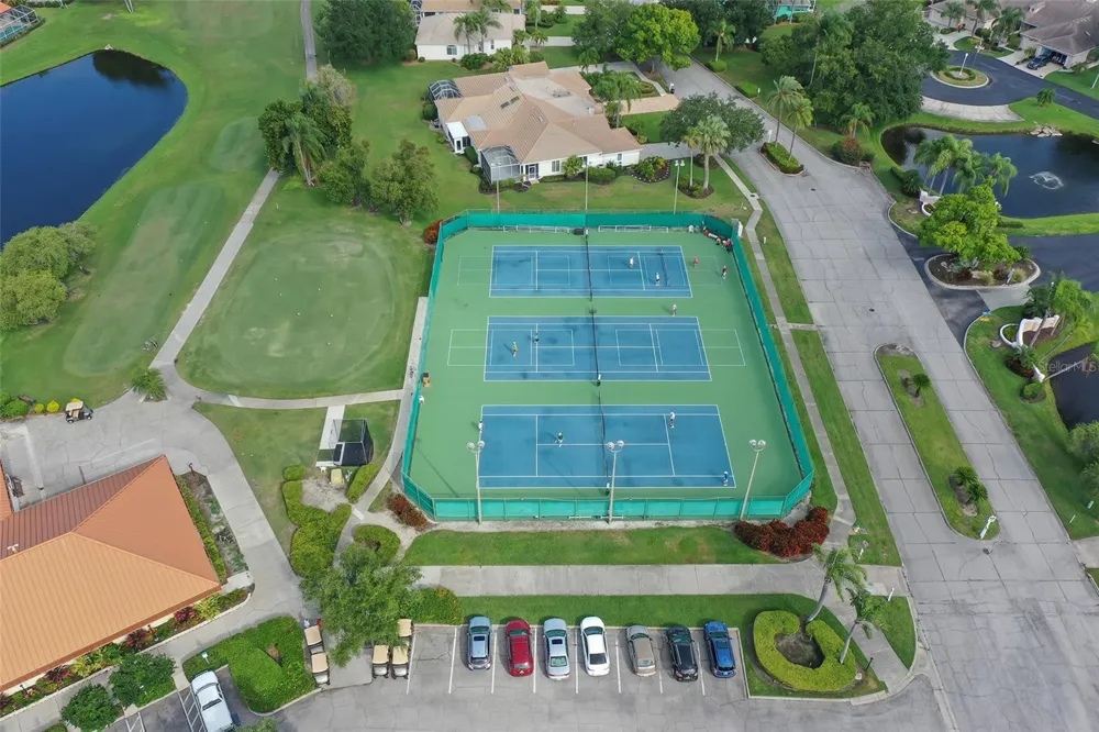 4207 CADDIE DRIVE E #104 Bradenton, FL 34203