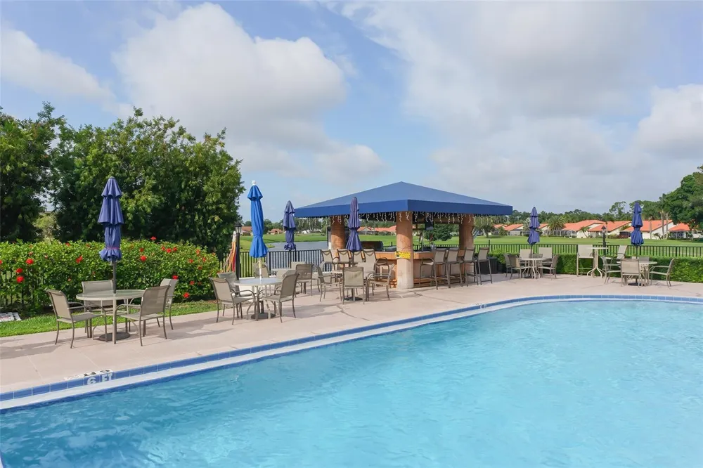 4207 CADDIE DRIVE E #104 Bradenton, FL 34203