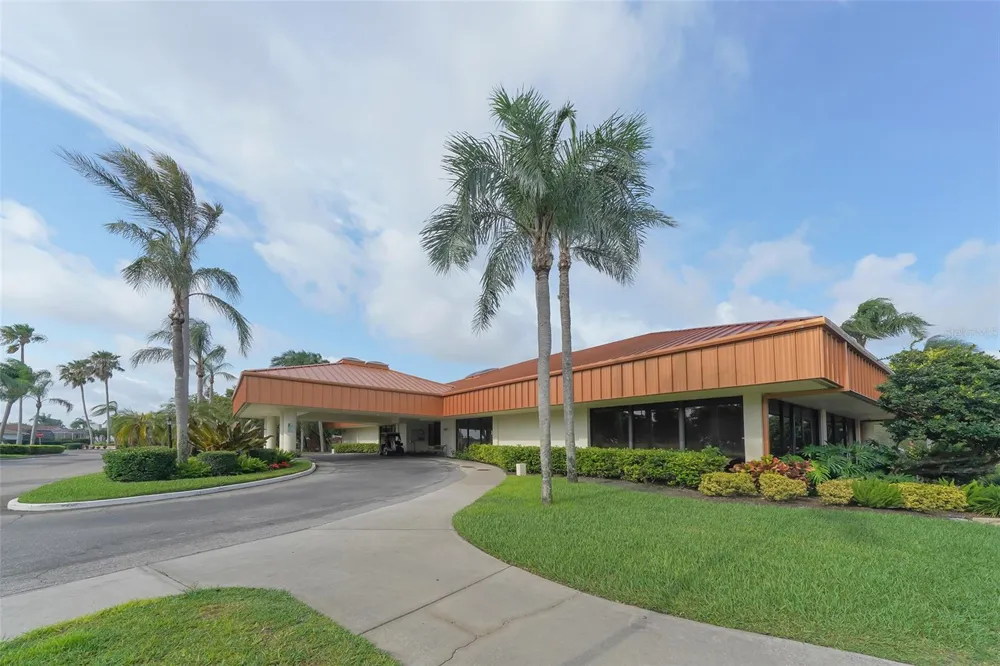 4207 CADDIE DRIVE E #104 Bradenton, FL 34203