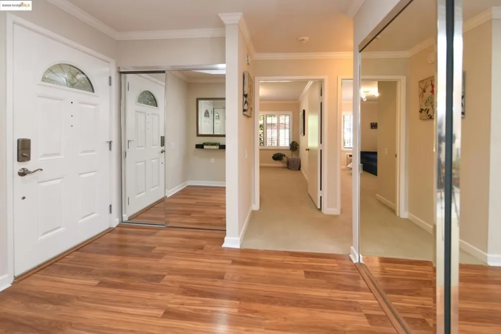 1910 Skycrest Dr Walnut Creek, CA 94595