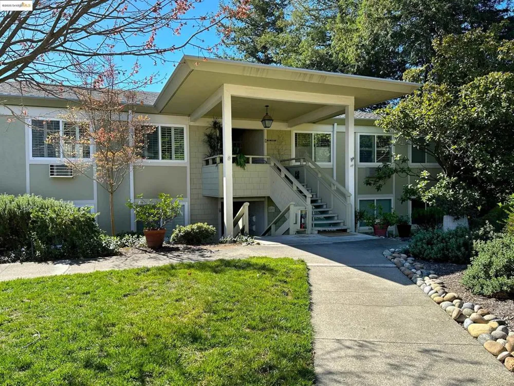 1910 Skycrest Dr Walnut Creek, CA 94595