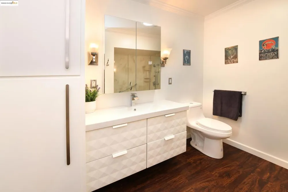 1910 Skycrest Dr Walnut Creek, CA 94595