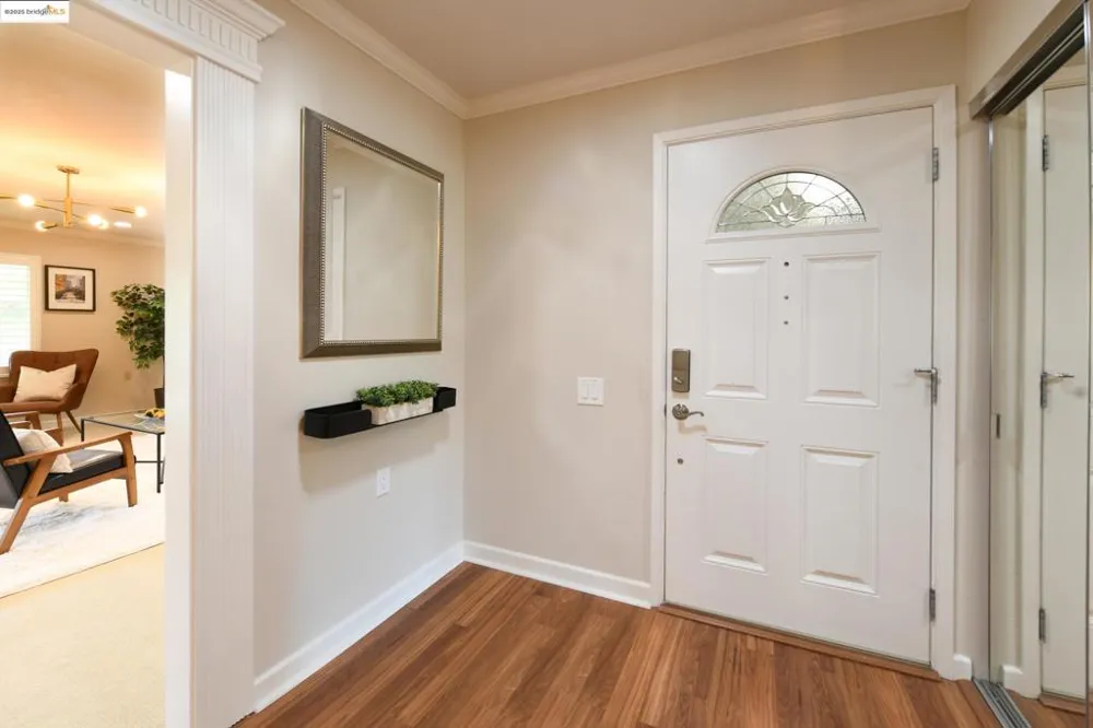 1910 Skycrest Dr Walnut Creek, CA 94595