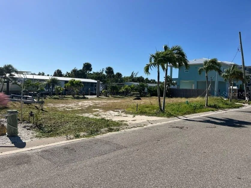 766 SAINT JUDES DRIVE Longboat Key, FL 34228