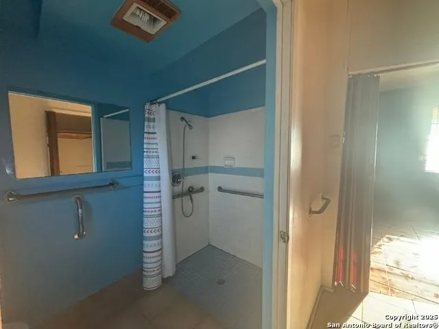201 Vidaurri Ave Laredo, TX 78040