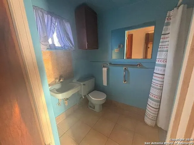 201 Vidaurri Ave Laredo, TX 78040