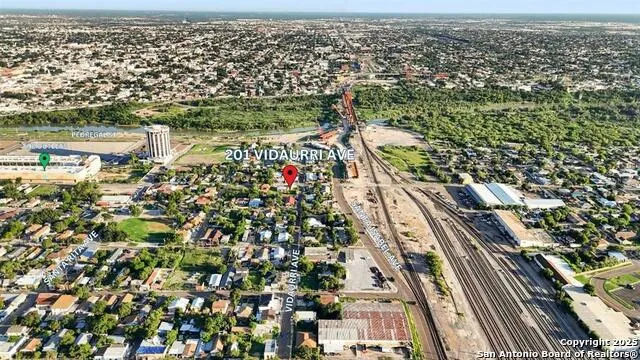 201 Vidaurri Ave Laredo, TX 78040