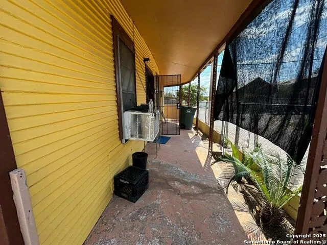 201 Vidaurri Ave Laredo, TX 78040