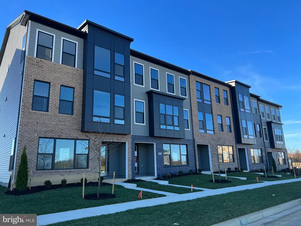 117 SUMMIT POINT BOULEVARD #17-J Bowie, MD 20716