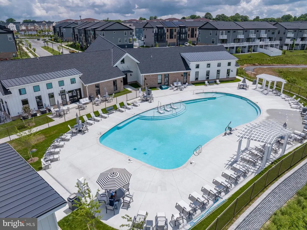 117 SUMMIT POINT BOULEVARD #17-J Bowie, MD 20716