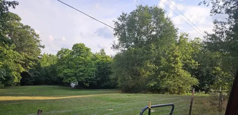 160 Bishop Rd