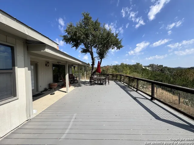630 Indian Mound Tarpley, TX 78883