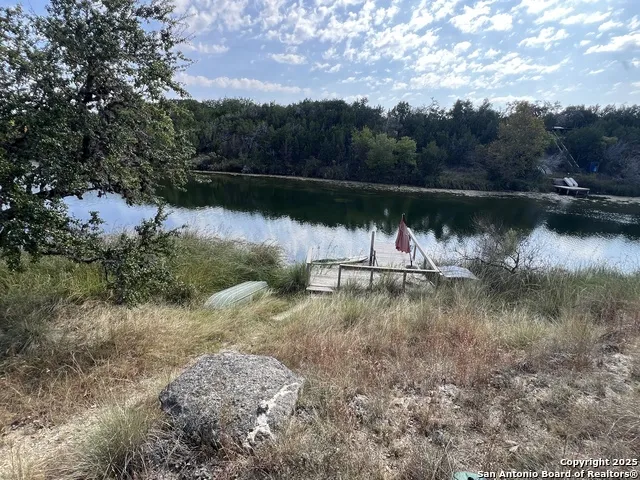 630 Indian Mound Tarpley, TX 78883