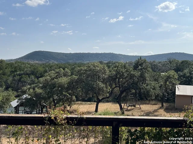630 Indian Mound Tarpley, TX 78883