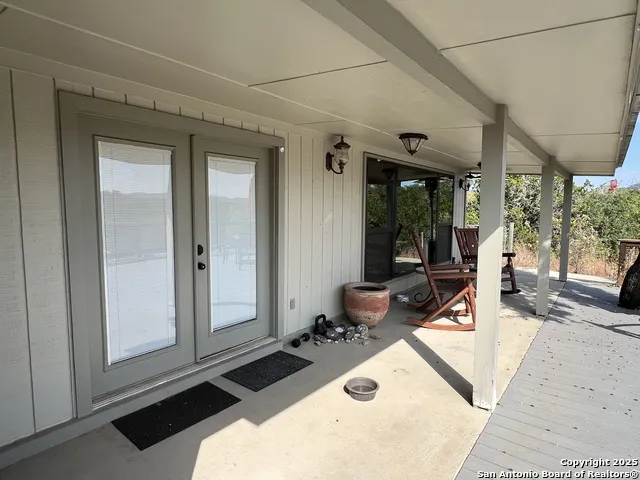 630 Indian Mound Tarpley, TX 78883