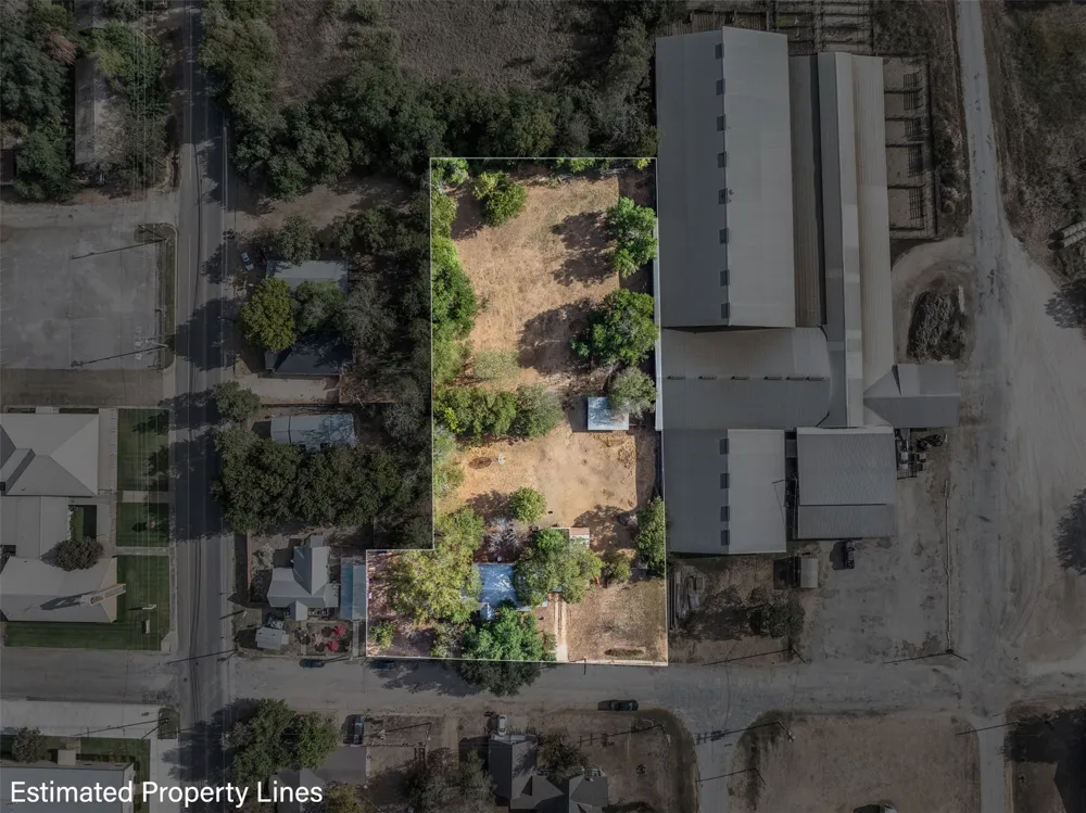517 First Street Lexington, TX 78947