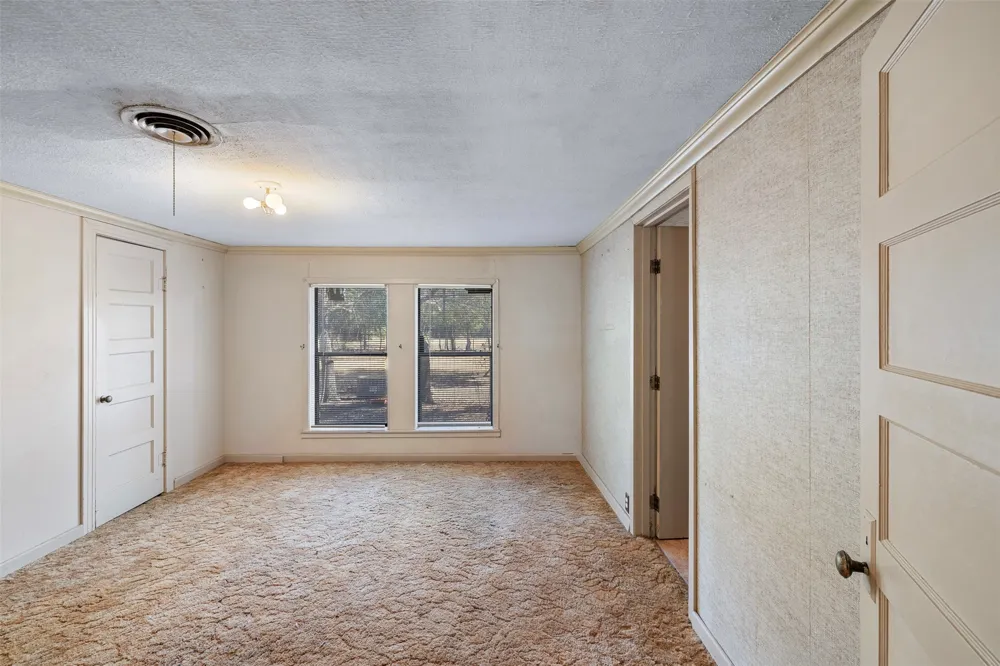 517 First Street Lexington, TX 78947
