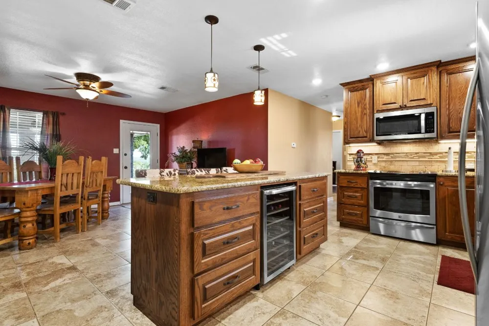 207 County Road 4492 Kempner, TX 76539