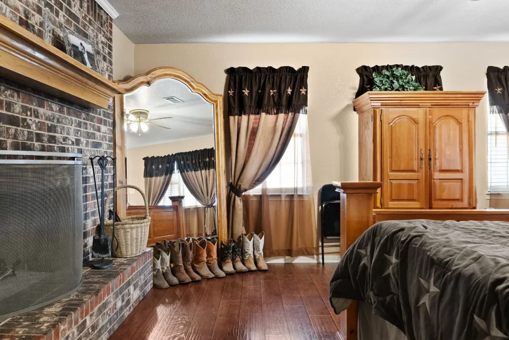 207 County Road 4492 Kempner, TX 76539