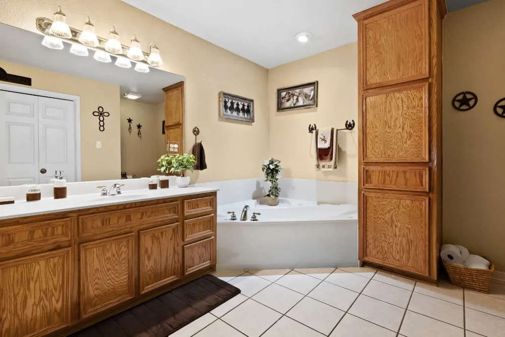 207 County Road 4492 Kempner, TX 76539